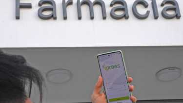 La aplicación para celulares nuclea distintos servicios de la obra social. Crédito Juan Thomes.