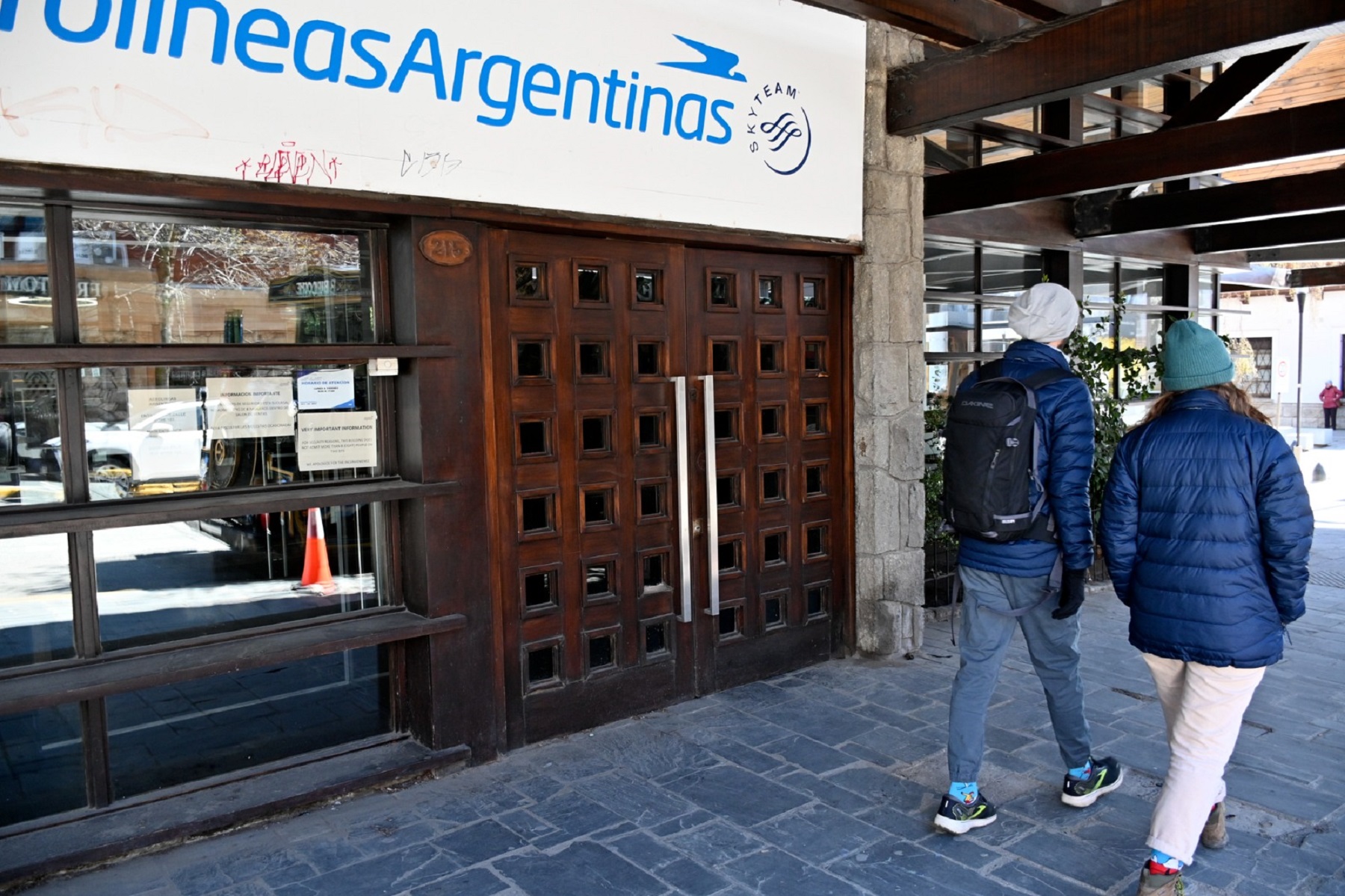 El edificio de Aerolíneas Argentinas en Bariloche está ubicado en Villegas y Moreno, pleno centro de la ciudad. Archivo