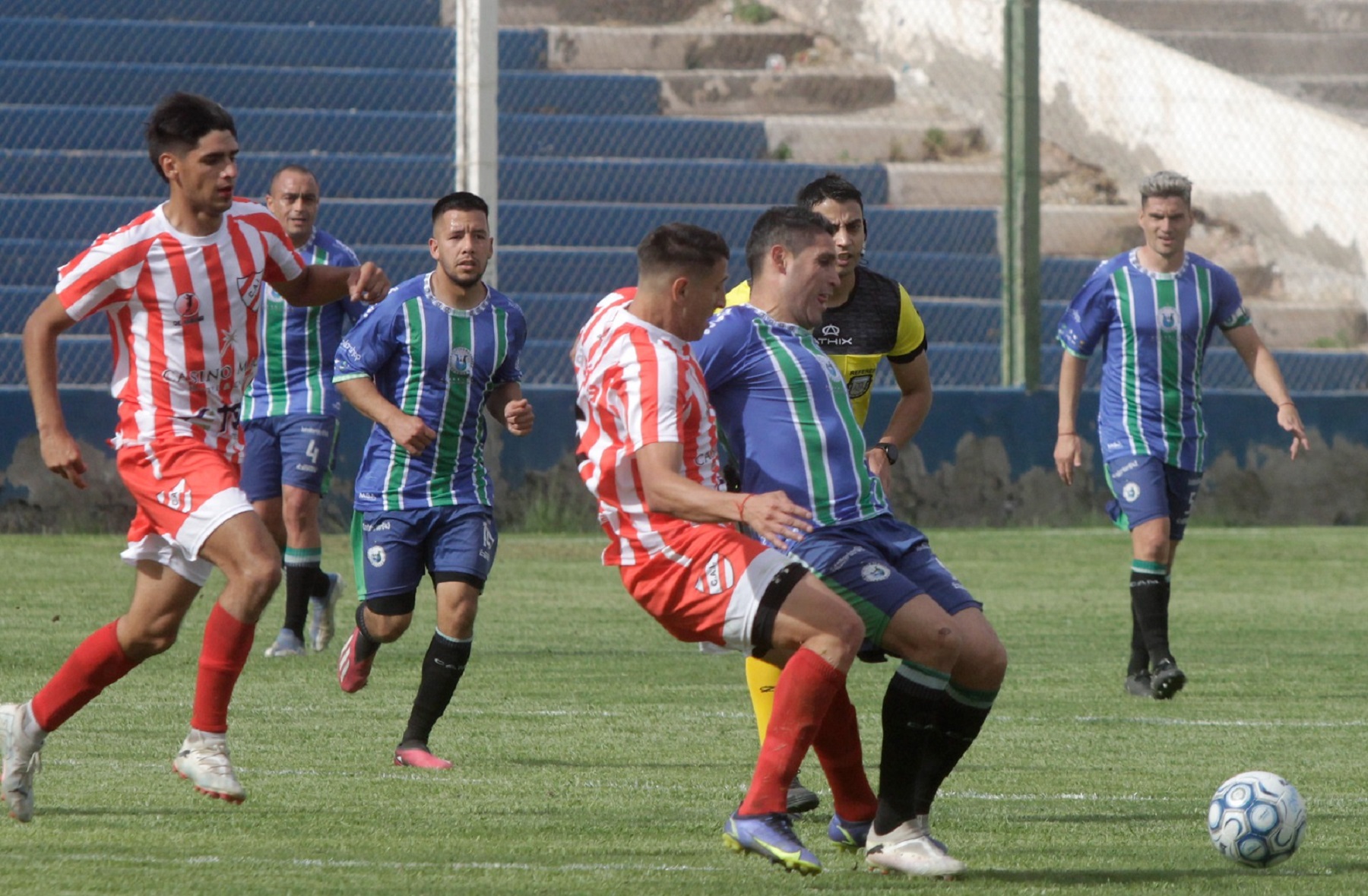 Maronese va por la clasificación ante Independiente que viene de ganarle a San Patricio en El Chañar y aún tiene chances. (Foto: Oscar Livera)