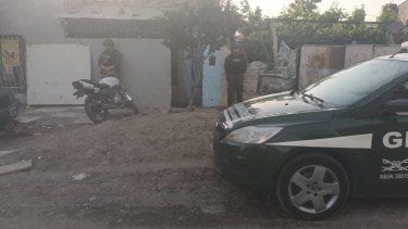 Erradican un kiosco narco en Roca, tras varios allanamientos: había cocaína, marihuana y armas 