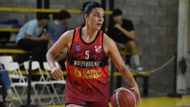 Laila Raviolo fue la gran figura de las Rojas en el primer partido. (CAB)
