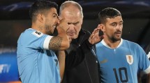 Imagen de Luis Suárez estalló contra Marcelo Bielsa y contó intimidades del plantel: «Ha separado todo el grupo»