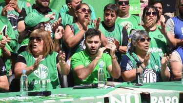 Romeo Aguiar, secretario gremial de ATE Río Negro, la semana pasada habló de un piso salarial de 1,5 millones de pesos para los estatales. Archivo