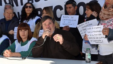 Marcelo Nervi dijo que el gremio no va renunciar en la defensa de los derechos de los docentes. Foto: Marcelo Ochoa.