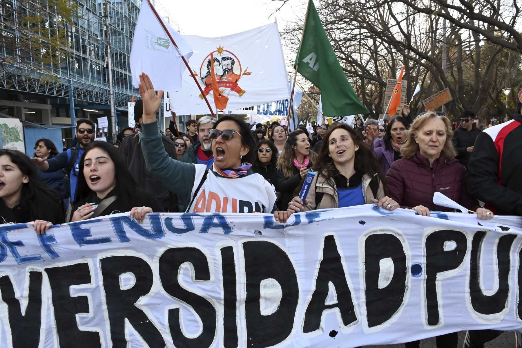 Paro docente en Neuquén y Río Negro este martes: habrá protestas en el ...