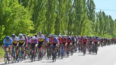 Se presentó la 82° edición de la Vuelta al Valle de ciclismo en Allen