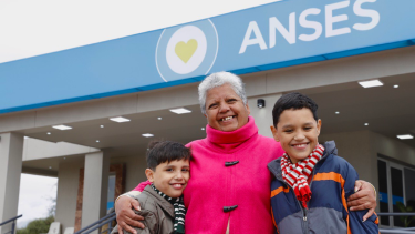 Jubilados y pensionados de Anses. 