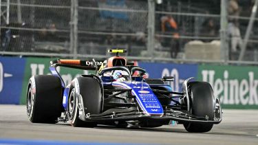 El equipo trabajó a full, el Williams quedó en perfectas condiciones y Colapinto completó la carrera en Las Vegas. (AFP)