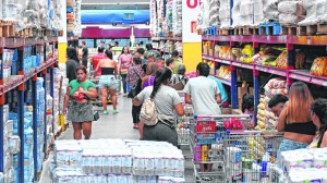Día del Trabajador: así funcionan los supermercados y shoppings en el Alto Valle este 1 de mayo