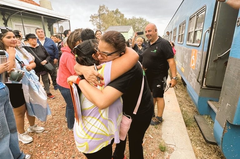 Tren Solidario: cumplida la misión en Río Negro, repudiaron el destrato ...