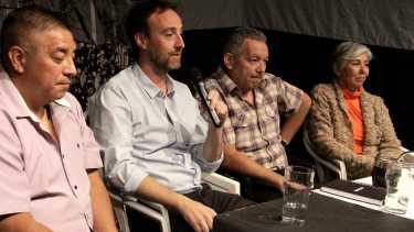 Luca Mancini junto a sus vicepresidentes (Calfuan y Martínez) y Bastías, a cargo del fútbol. (Foto: Oscar Livera)