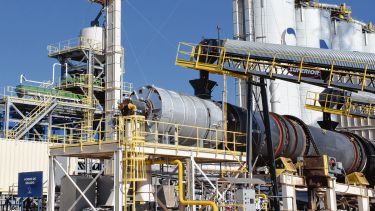 Despidieron a petroleros y camioneros de una empresa que tiene su planta en Allen. Foto: Archivo Juan Thomes