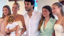 Imagen de Bautismo de Cruz Urcera: los looks radiantes de Nicole Neumann y su familia en Punta del Este