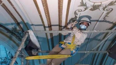 Elisa Gutiérrez tiene 23 años y restaura edificios culturales. Foto: Gentileza.