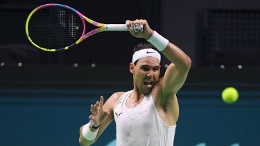 A full, hasta la última bola. RAfa Nadal se irá cerca de su gente, en Málaga. "No hay una despedida ideal", afirmó.(Fotos AFP)