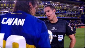 Echavarría, el árbitro de Boca &#8211; Vélez , habló sobre la vez que le pidió la camiseta a Cavani: «Mi error fue&#8230;»