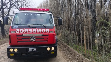 Incendio en una vivienda de Plottier. Foto: Bomberos Voluntarios de Plottier