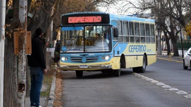 Crearán una aplicación para mejorar el transporte público en la capital provincial. Foto: Marcelo Ochoa.
