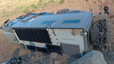 Cómo es la Ruta 43 donde volcó el motorhome belga. 