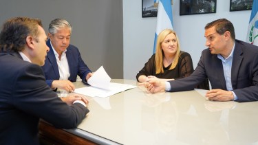 Gerez, Figueroa, Gennari y Nicolini, al anunciar el envío del proyecto a la Legislatura. (Gentileza)