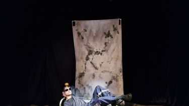 Dos personajes antagónicos encerrados en un mismo espacio. (FOTO: Gentileza)