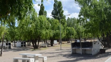 Misterio por la muerte del joven dominicano en el balneario de Neuquén: ¿fue un crimen?. Foto: Juan Thomes