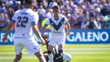 Vélez lidera la tabla de posiciones.