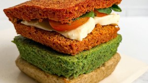 Pan con verduras: 3 opciones fáciles, esponjosas, baratas y en pocos minutos