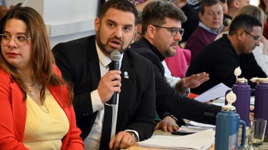 Delgado Sempé habló de "aumentos encubiertos" en la tarifa eléctrica. Foto; Marcelo Ochoa.