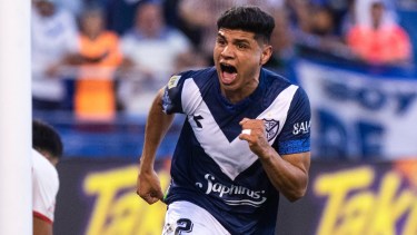 Claudio Aquino no seguirá en Vélez al no renovar su contrato. 