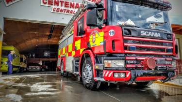 Estafas en Centenario: se hacen pasar por Bomberos Voluntarios y venden rifas