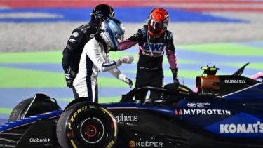 Colapinto, Ocon y Hülkenberg, luego del choque en Qatar. El argentino podría ocupar la butaca que dejará el francés.