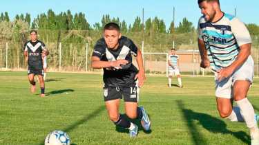 Tras el empate la serie quedó abierta y todo se definirá en Zapala. (Foto: Florencia Salto)