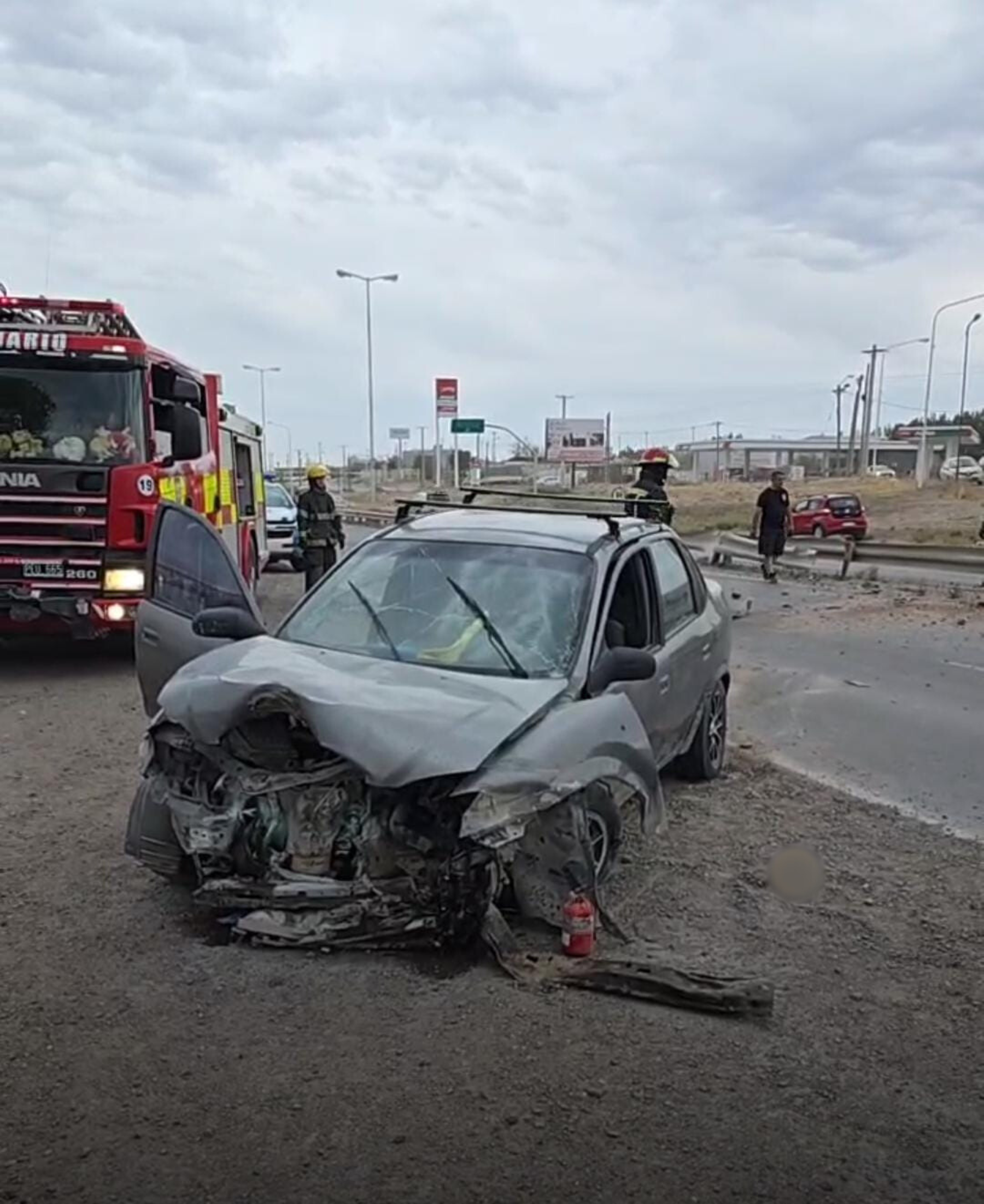 Fuerte choque en Ruta 7, cerca de Centenario: una mujer terminó ...