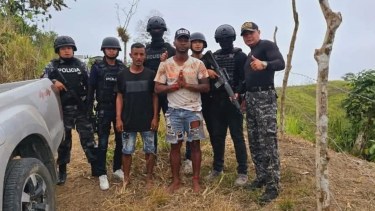 La Policía de ese país rescató al defensor, después de tres días.