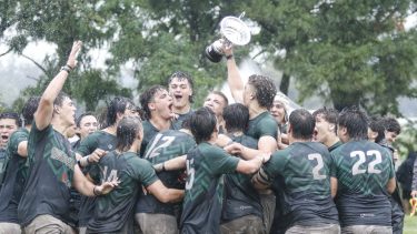 En una cancha embarrada por la lluvia en Mar del Plata, el M17 de la URAV bajó a Chile y ascendió. (Foto: Prensa UAR)