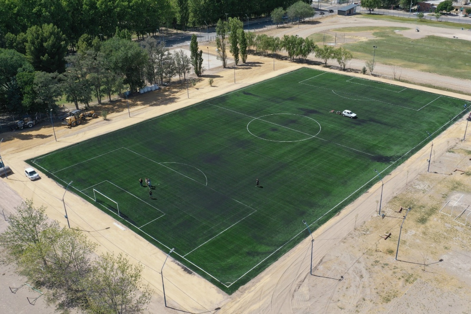 La nueva cancha del Centro Deportivo Municipal de Zona Norte está lista para la inauguración. 