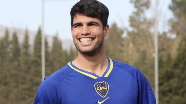 Carlos Alcaraz se puso una histórica camiseta de Boca.