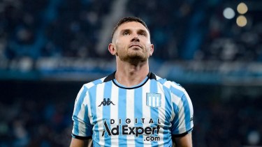 Maravilla Martínez sufrió una lesión en su rodilla y se pierde el clásico entre Racing e Independiente. 