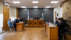 Techo Digno en Bariloche: un empresario construirá una obra para el municipio para evitar el juicio