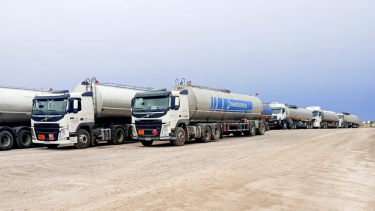 Camioneros de Río Negro y Neuquén hicieron una asamblea en Vaca Muerta. Foto: gentileza.