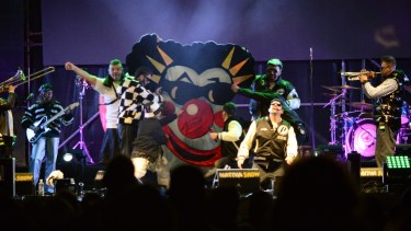 Choele: la alegría de Los Caligaris hizo delirar a más 35 mil personas en el Festival del Folklore