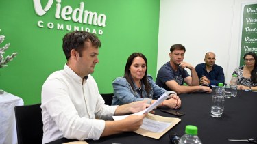 La apertura de las licitaciones se realizó en la sede central del municipio. Foto: Marcelo Ochoa.