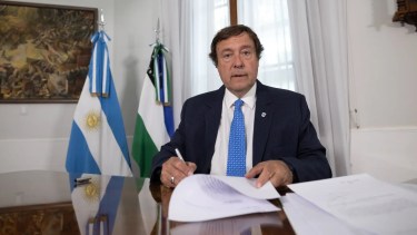 Este miércoles, el gobernador elevó seis proyectos, de única vuelta, a la Legislatura. Foto: Gentileza.