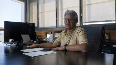 Alejandro Pozas lleva unos 20 años como integrante del Consejo de la Cooperativa y le llegó el turno de ser presidente. (Marcelo Martínez)