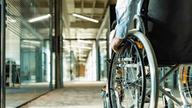 Denuncian a un comercio de Catriel por "discriminar" a personas en sillas de ruedas