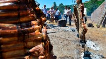 Imagen de Fiesta Provincial del Asado con Cuero en Aluminé: precios, horarios y todo lo que hay que saber