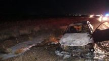 Imagen de Una BMW se prendió fuego sobre la Ruta 51: una familia se salvó de milagro rumbo al lago Mari Menuco