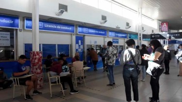 La opción de retirarla personalmente por la ETON sigue vigente. Foto Matías Subat.