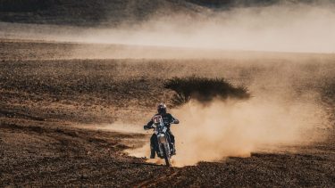 Rostan quedó en el 38° puesto de la general del Dakar luego de la etapa 9.